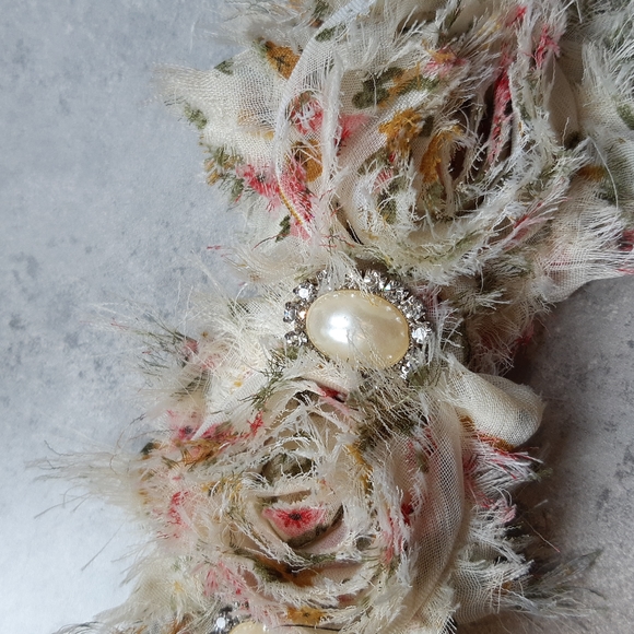 Rosette Headband with Pearls - Picture 2 of 4